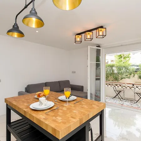 Cyclades Yourhosthelper Apartment *